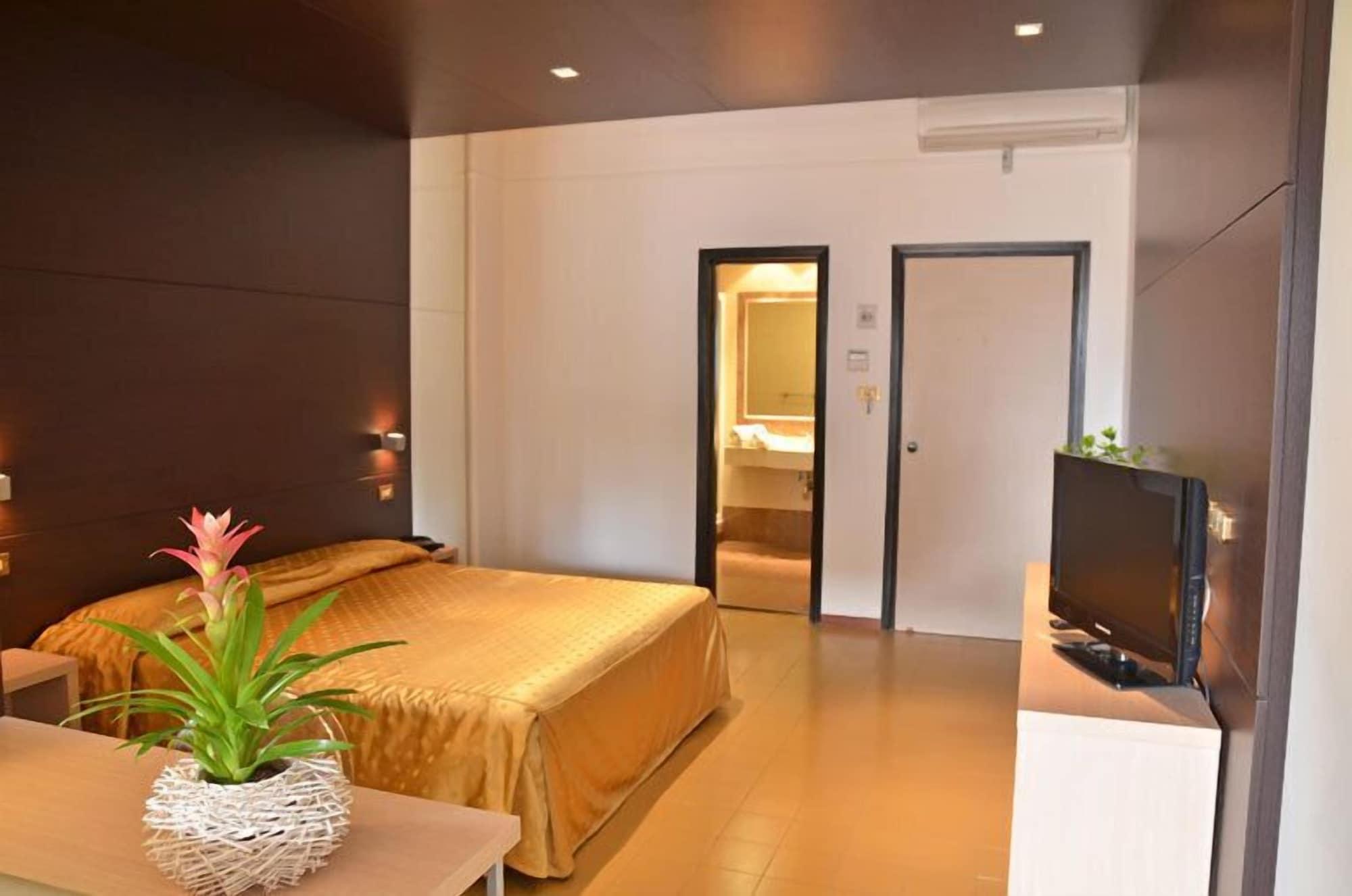 Grand Eurhotel Montesilvano Marina エクステリア 写真