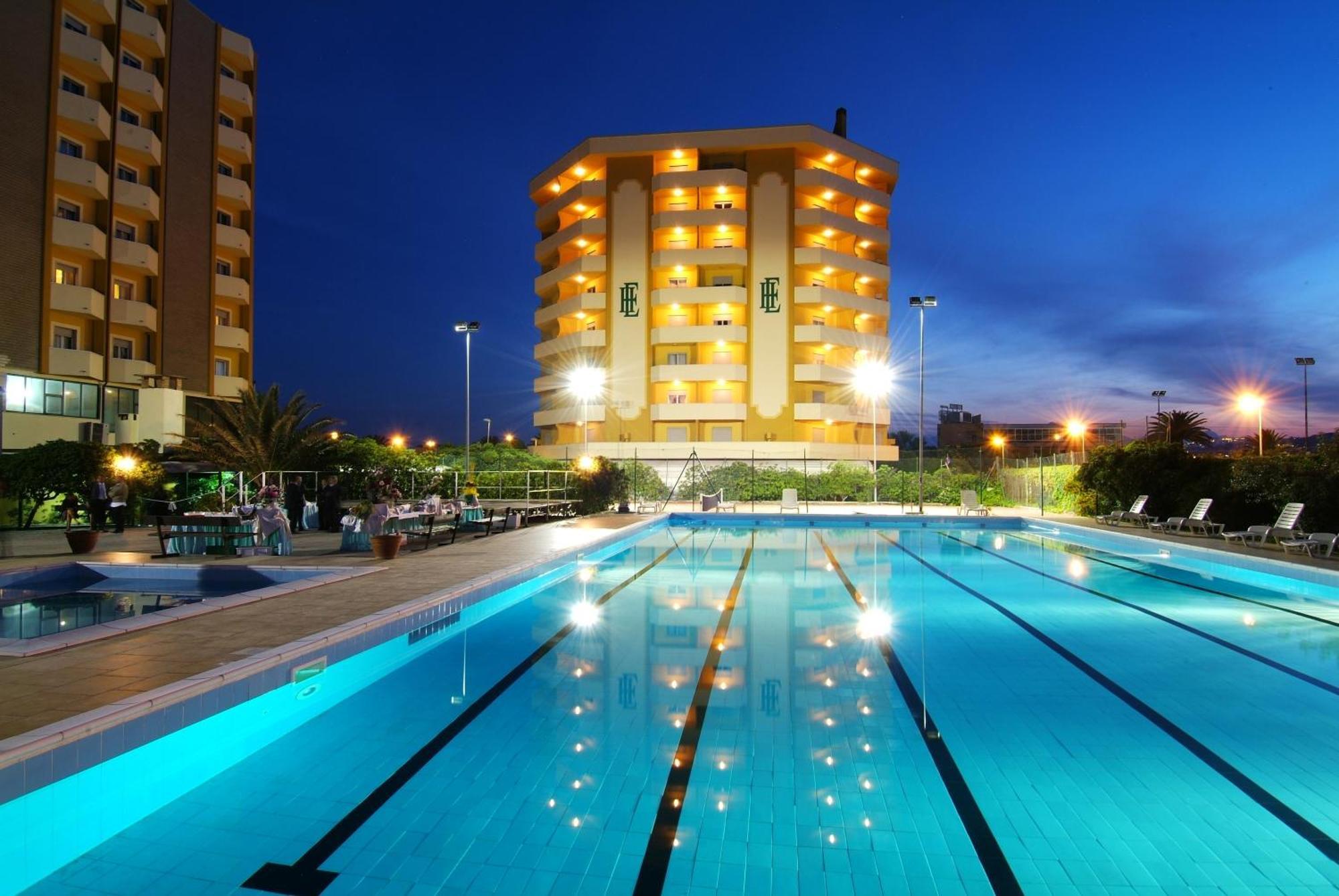 Grand Eurhotel Montesilvano Marina エクステリア 写真
