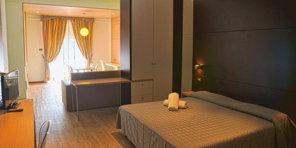 Grand Eurhotel Montesilvano Marina エクステリア 写真