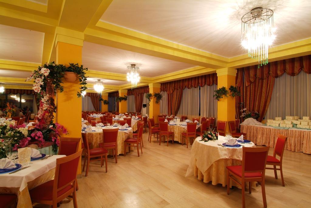 Grand Eurhotel Montesilvano Marina エクステリア 写真