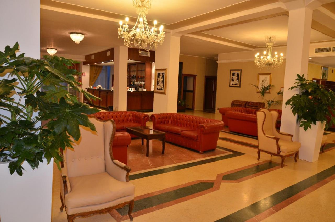 Grand Eurhotel Montesilvano Marina エクステリア 写真