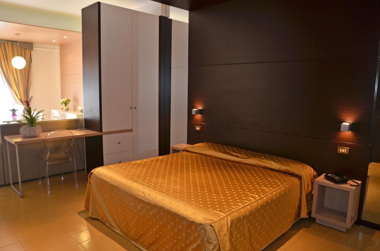 Grand Eurhotel Montesilvano Marina エクステリア 写真