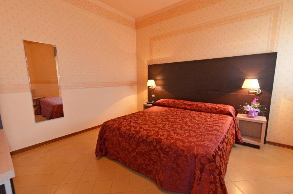 Grand Eurhotel Montesilvano Marina エクステリア 写真