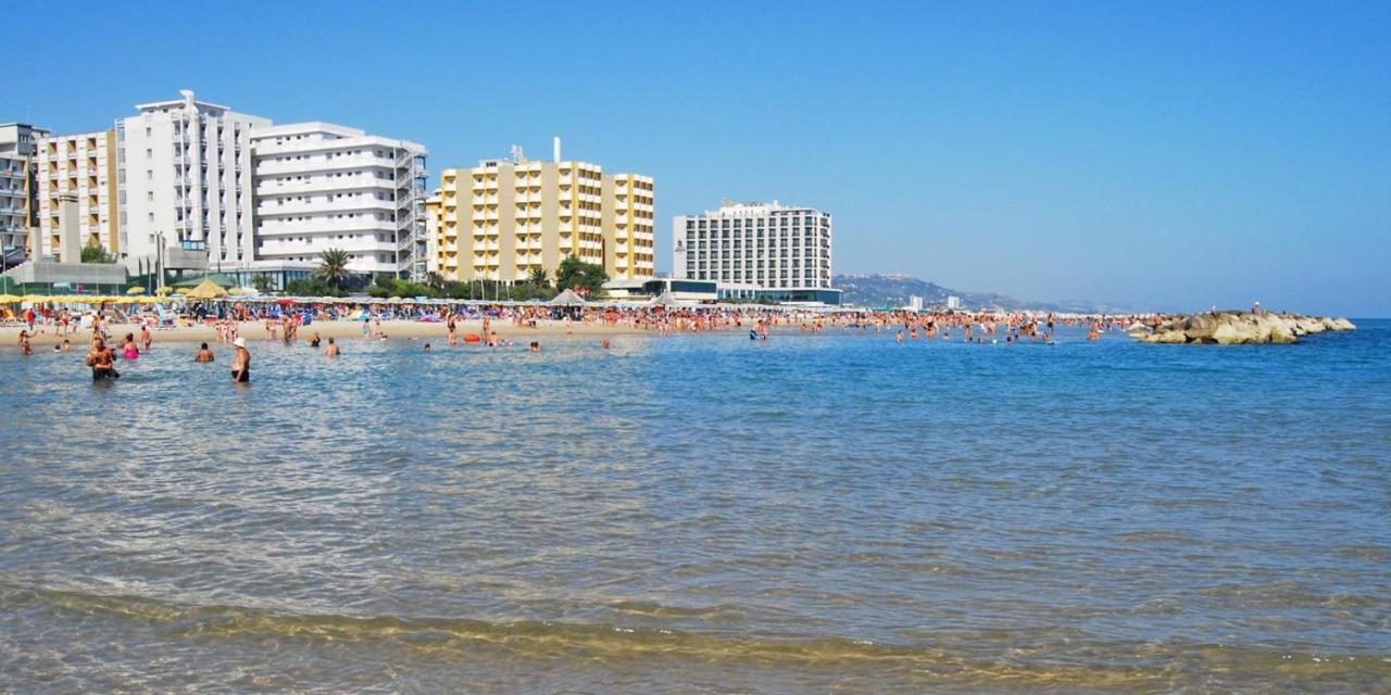 Grand Eurhotel Montesilvano Marina エクステリア 写真