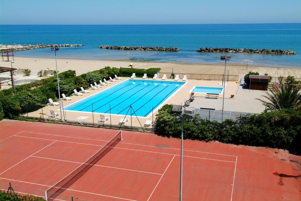Grand Eurhotel Montesilvano Marina エクステリア 写真